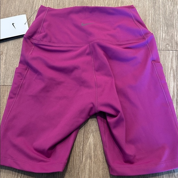 Nike Womens Dri Fit High Rise Biker Shorts Size Small New With Tags - Picture 2 of 4